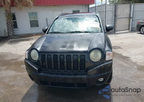2010 Jeep Compass Sport из США, поврежденный, VIN 1J4NT1FA3AD624639